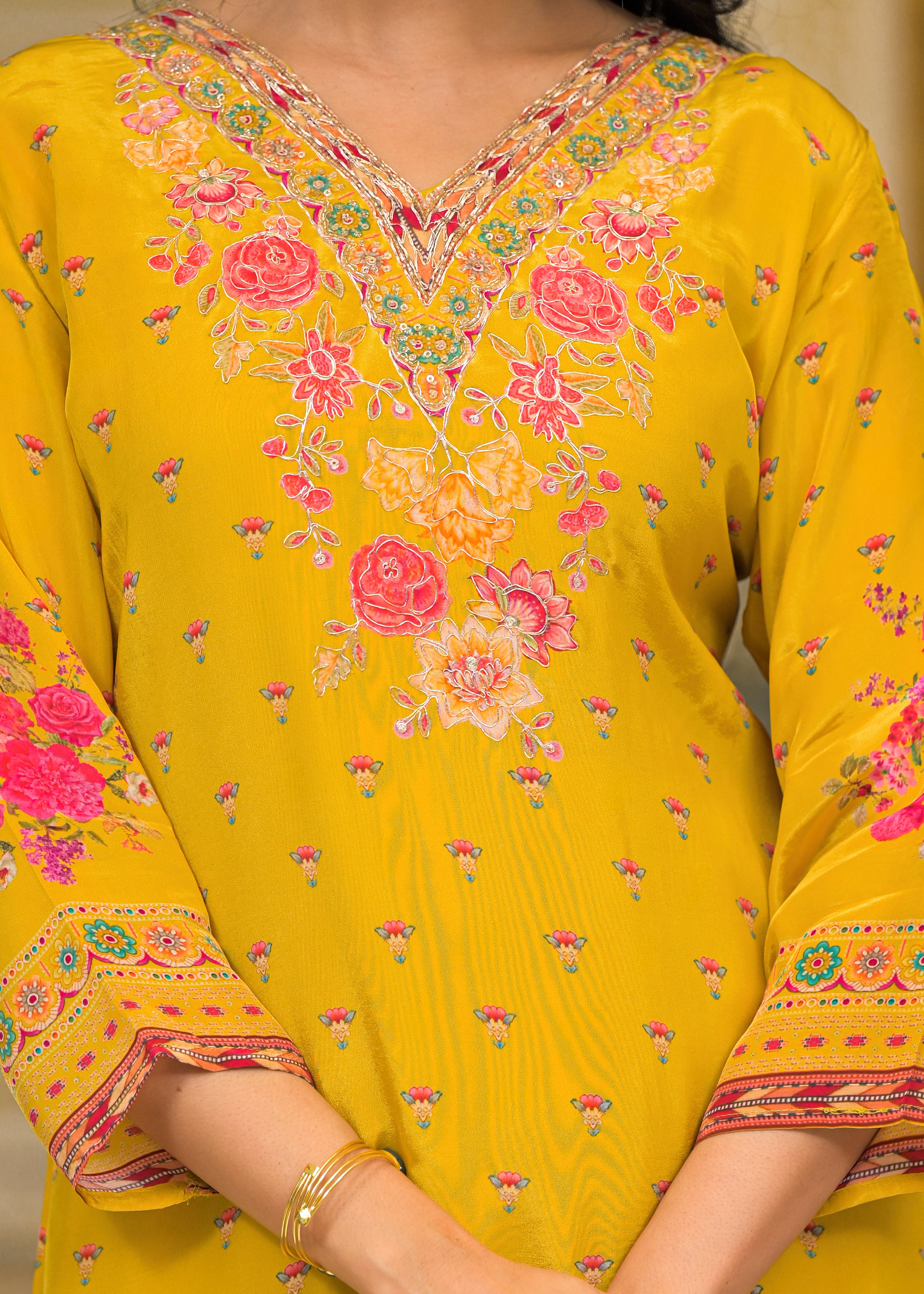 Roshni Suit Set (Set of 3)
